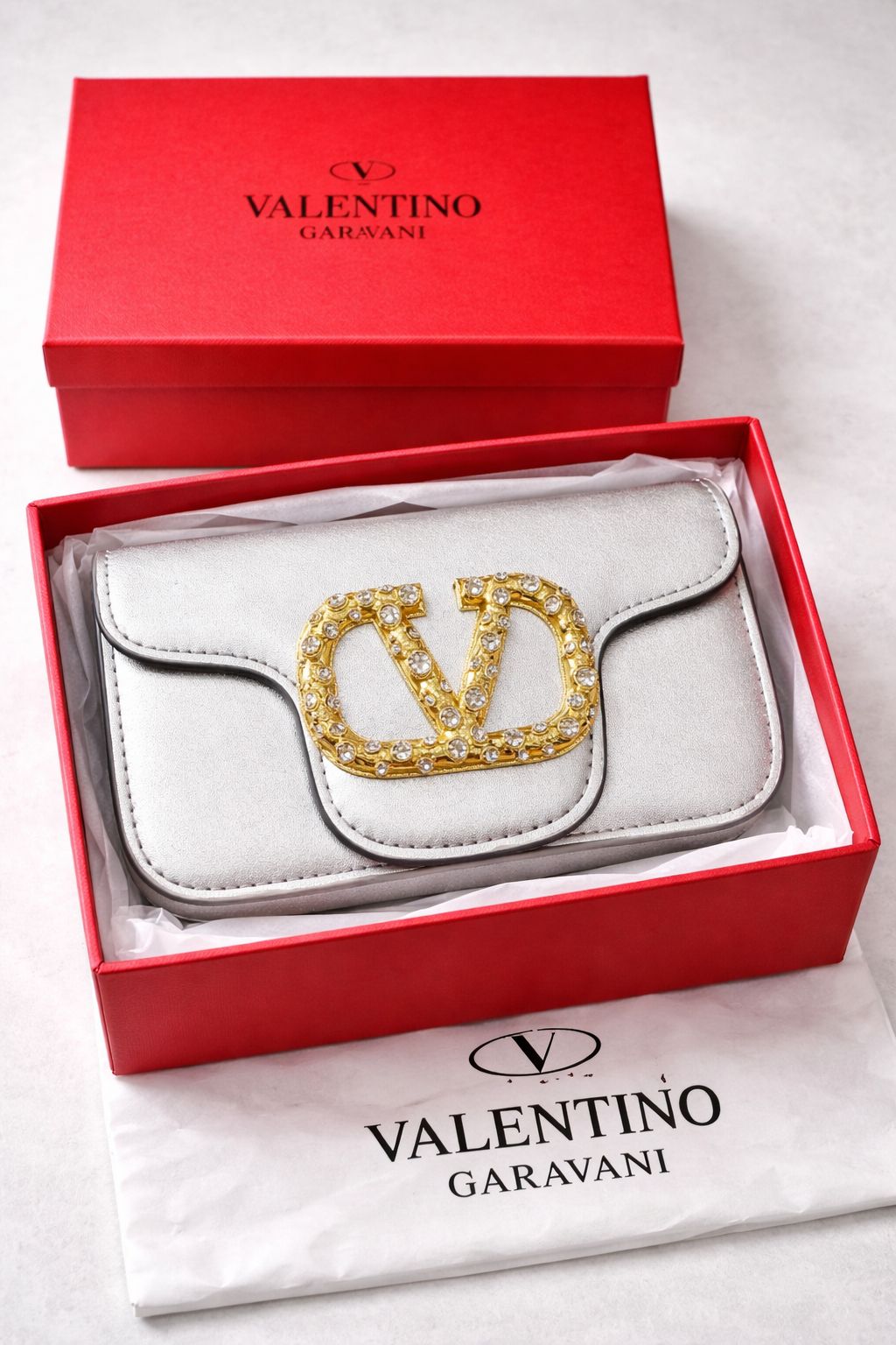 *Valentino Crystal V Luxe bag